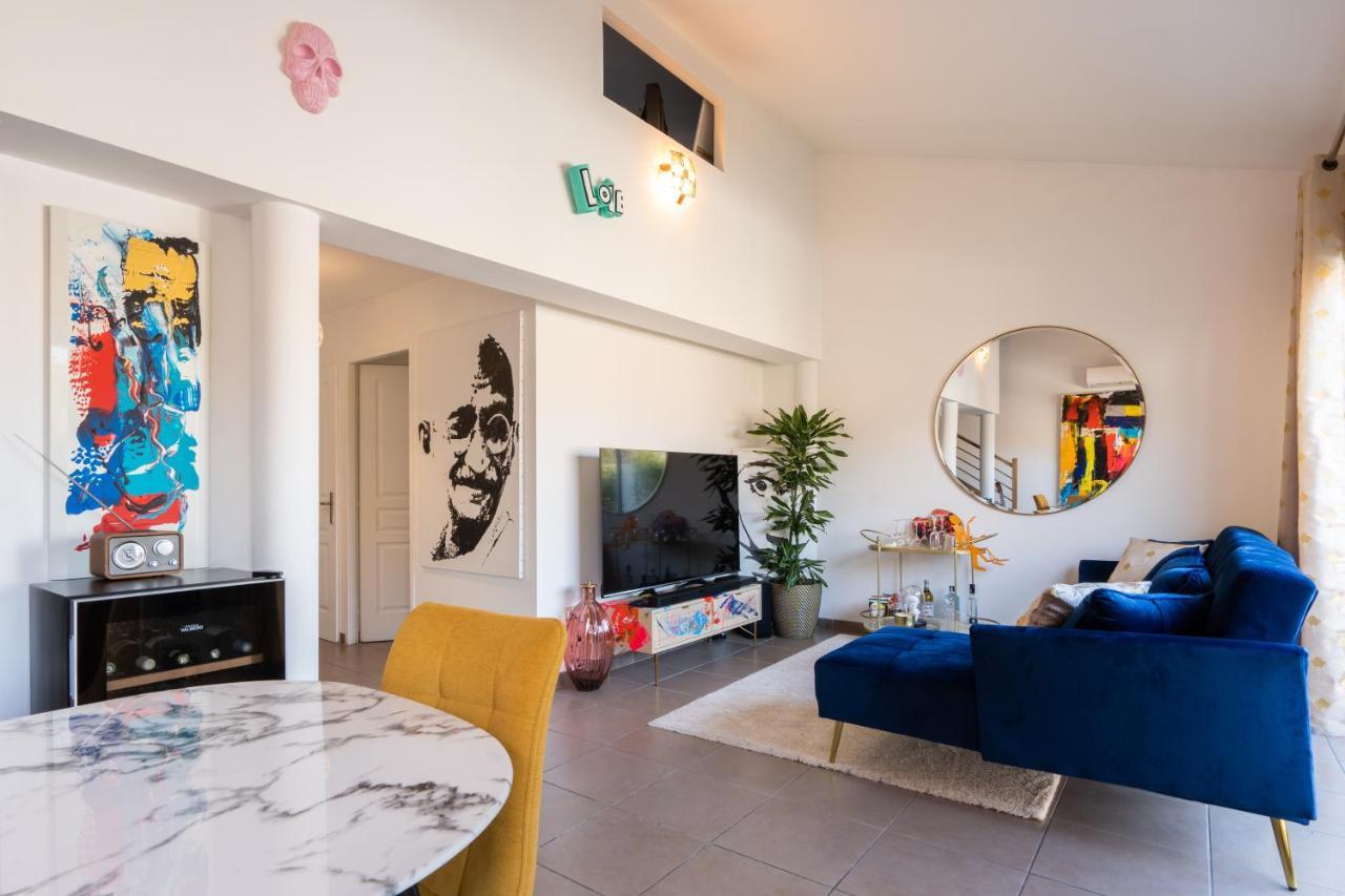 L'Avant Scene Meuble 5 Etoiles Parking Gratuit Jacuzzi Aviñón Exterior foto