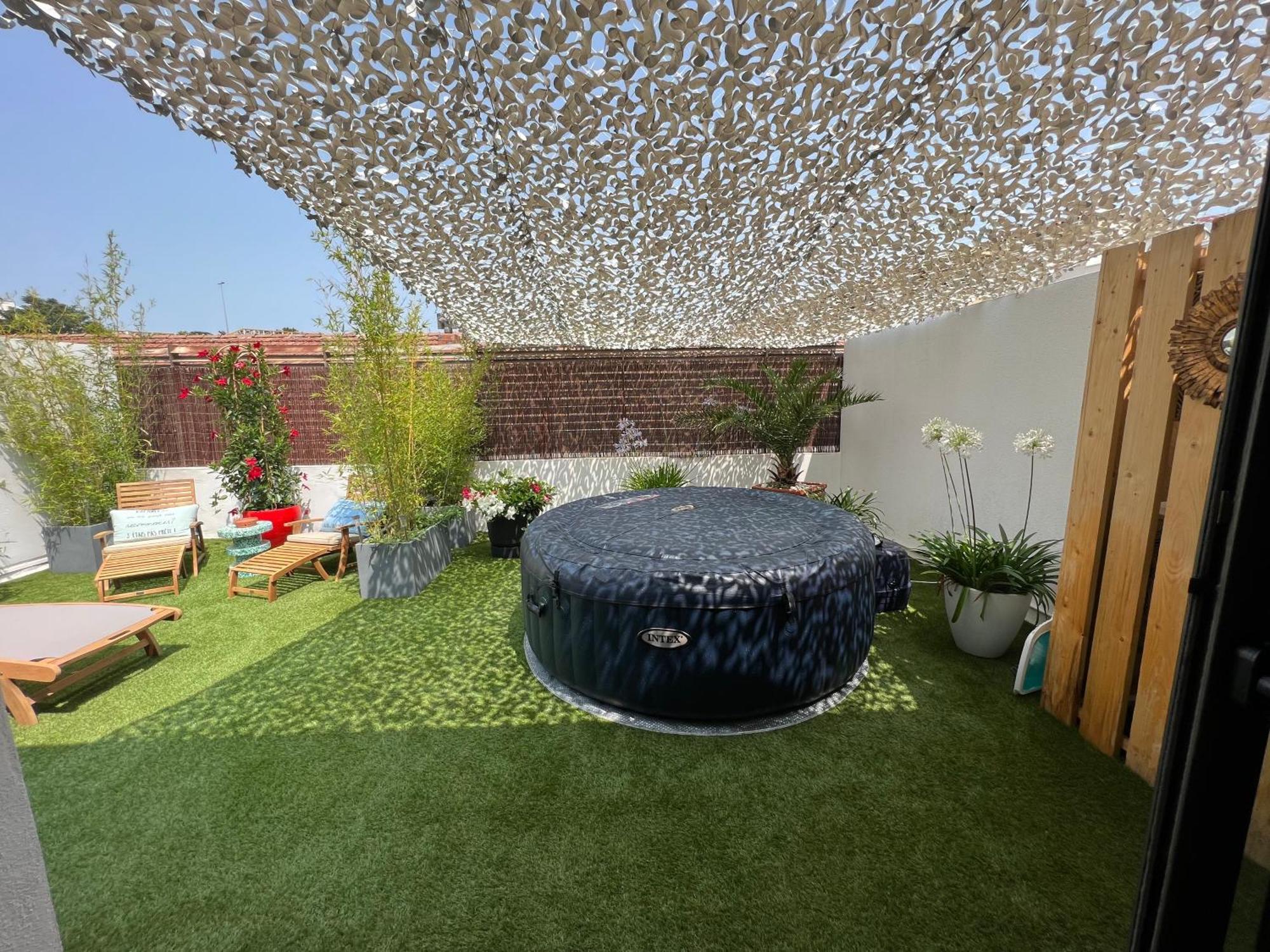 L'Avant Scene Meuble 5 Etoiles Parking Gratuit Jacuzzi Aviñón Exterior foto